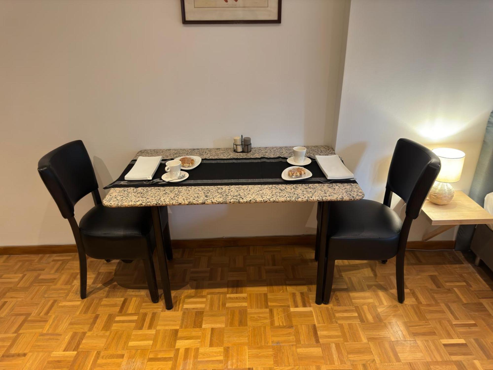 Apartment Two Bedroom Loft In The Center By The Meir