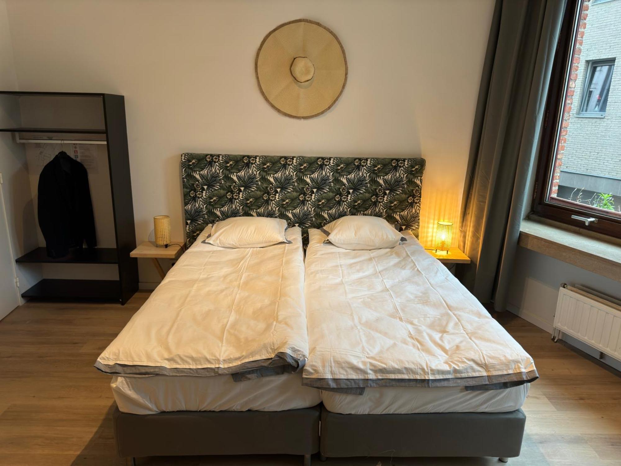 Two Bedroom Loft In The Center By The Meir Apartment