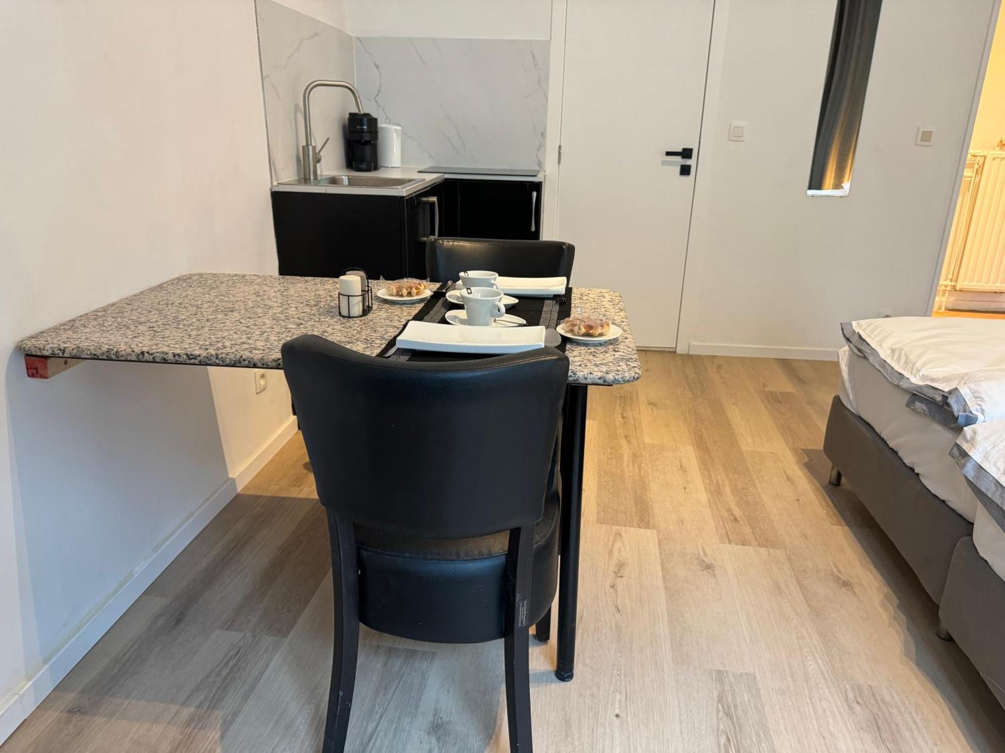 Two Bedroom Loft In The Center By The Meir Apartment Antwerp