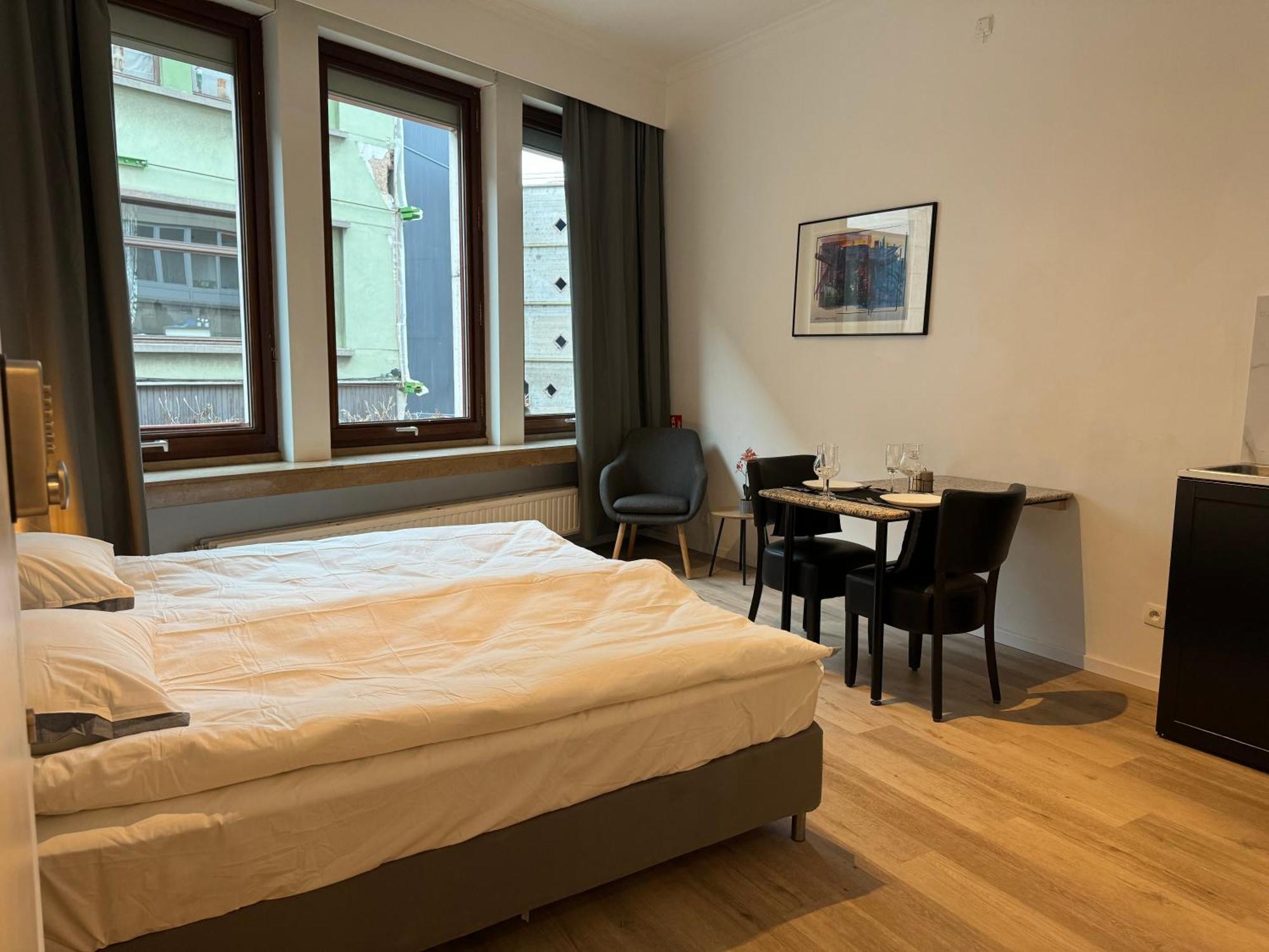 Two Bedroom Loft In The Center By The Meir Apartment Antwerp