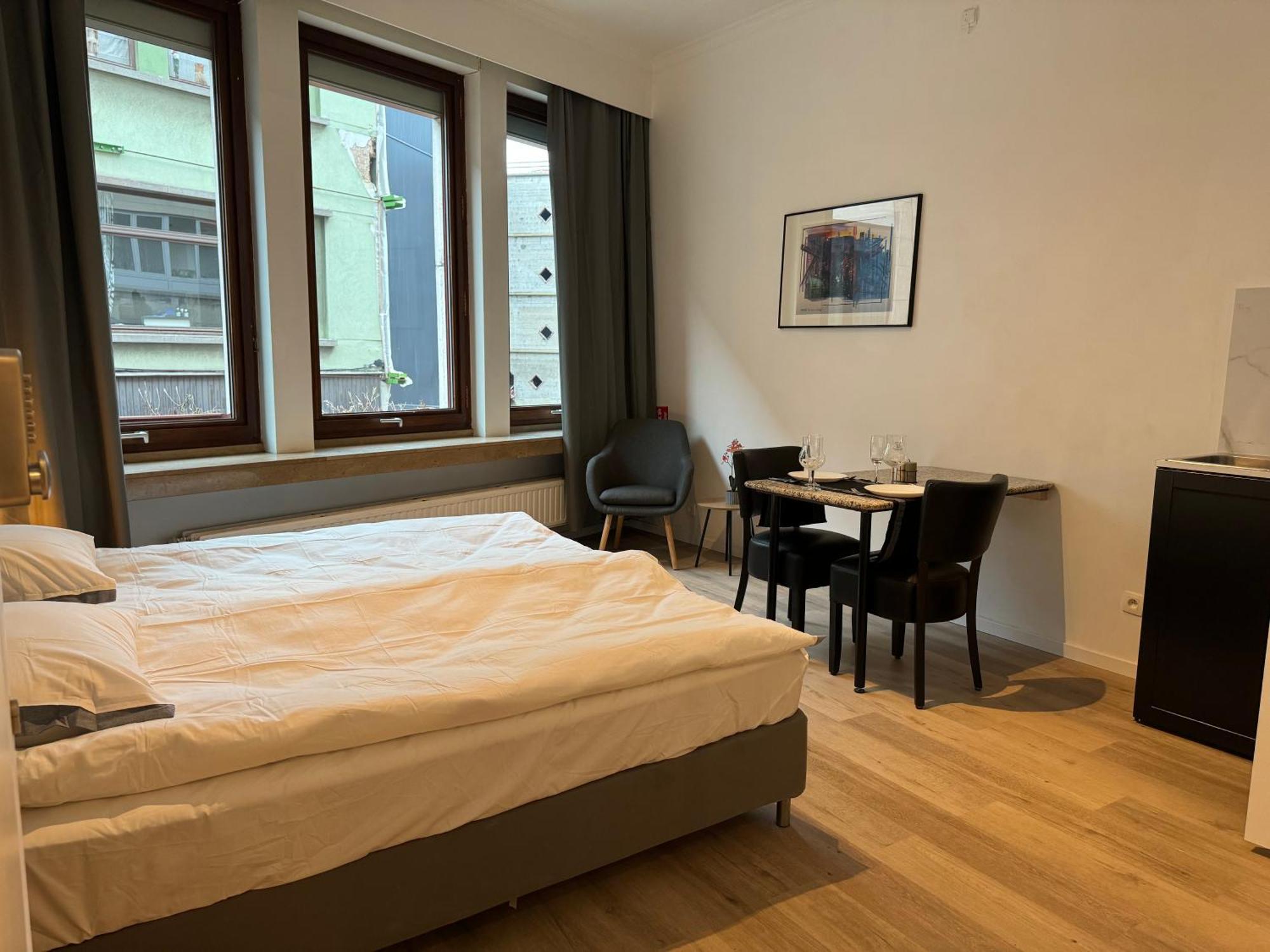 Apartment Two Bedroom Loft In The Center By The Meir *