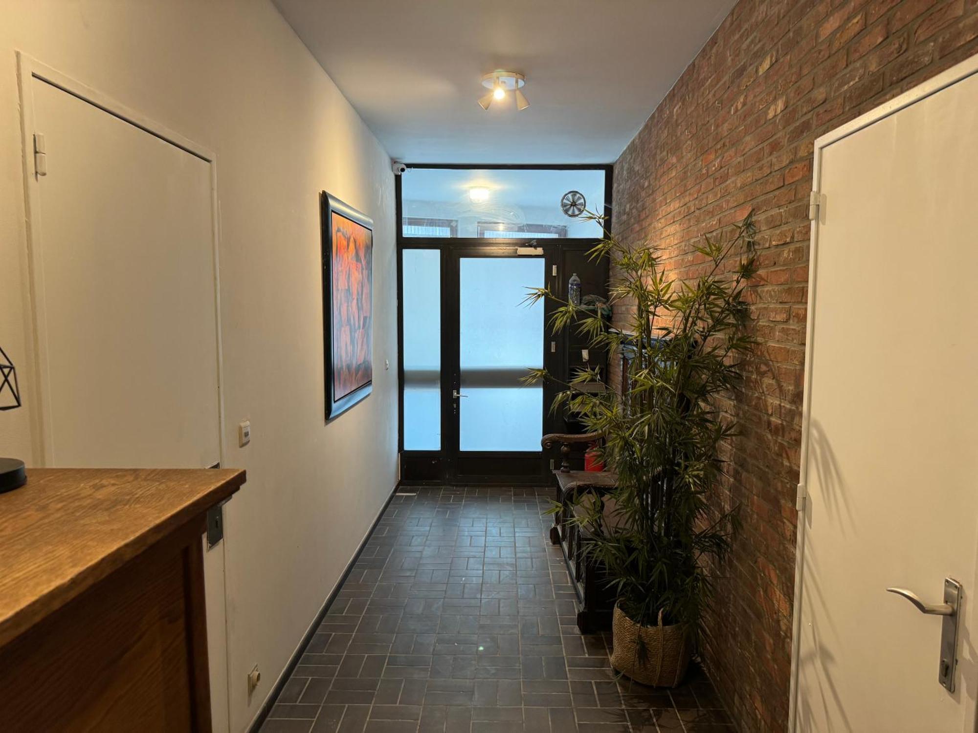 Two Bedroom Loft In The Center By The Meir *