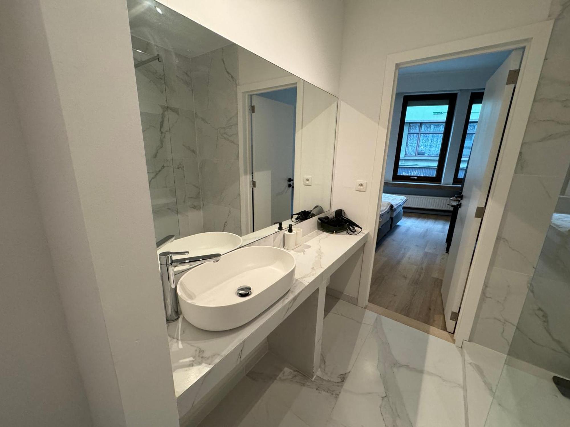 Two Bedroom Loft In The Center By The Meir